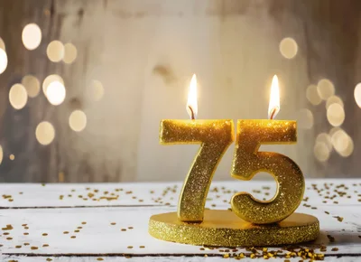 Gold Glittering Number 75 Birthday Candles