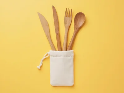 Wooden Cutlery Set in White Fabric Pouch