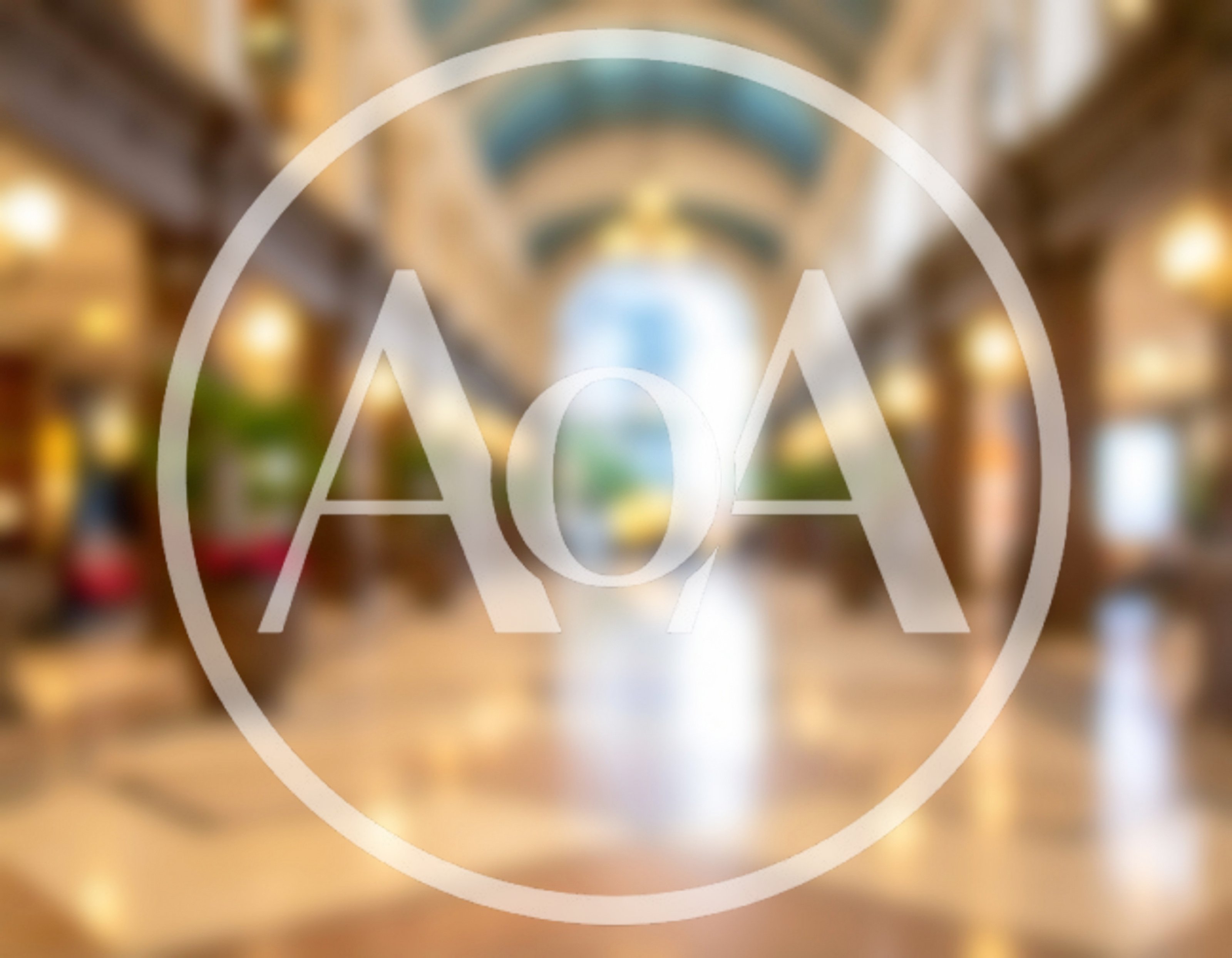 Blurred View Of An Elegant Indoor Shopping Arcade