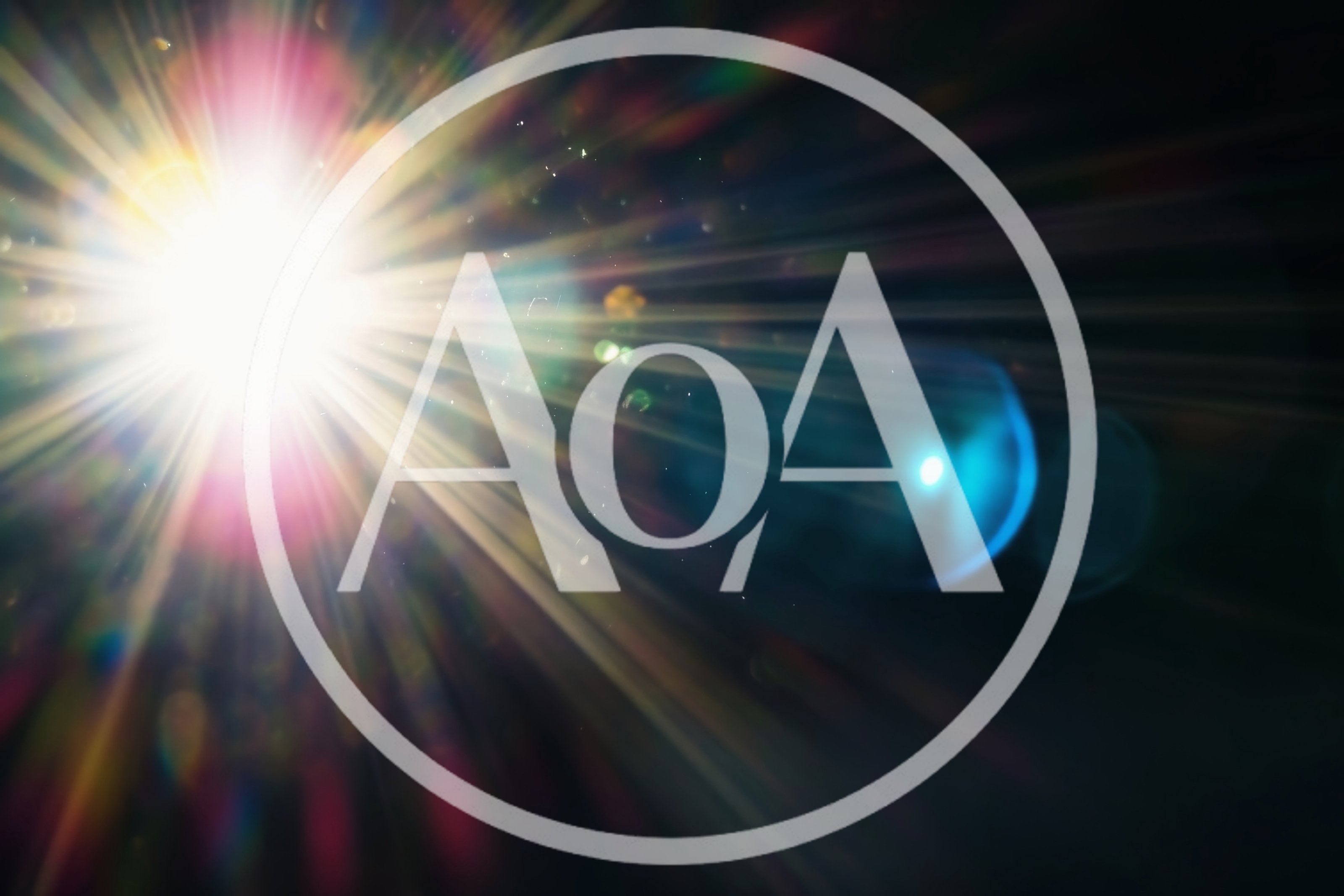 Bright Lens Flare With Cinematic Light Streaks
