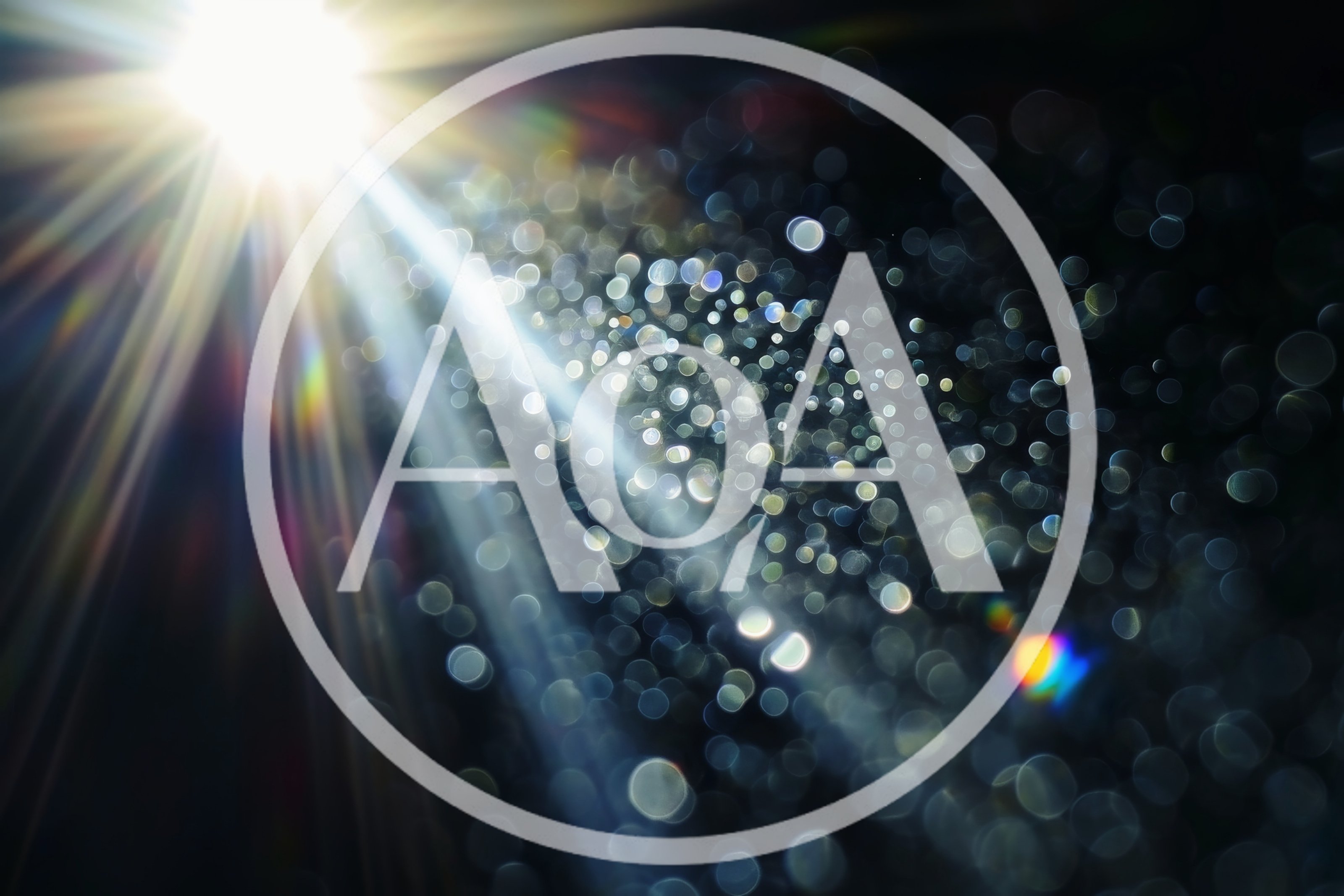 Abstract Light Beams With Bokeh Particles