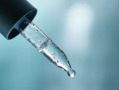 Clear Serum Dropper With Liquid Drop