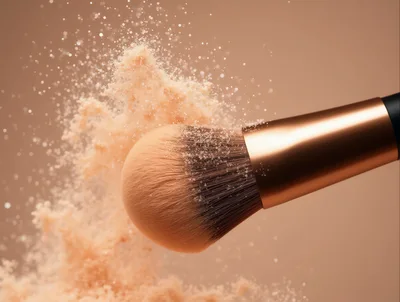Makeup Brush With Exploding Loose Powder