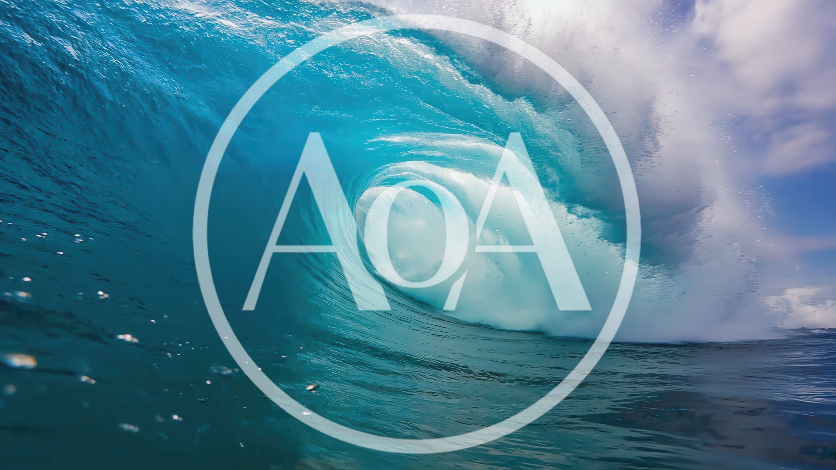 Powerful Crashing Ocean Wave In Tropical Waters