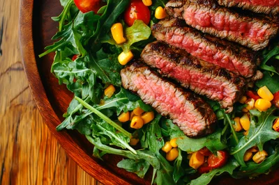 Grilled Steak Salad with Arugula and Corn