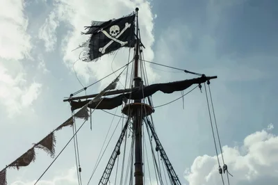 Pirate Ship Mast With Jolly Roger Flag