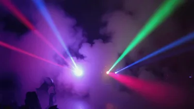 Dynamic Stage Laser Lights With Fog Effects