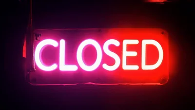Neon Closed Sign Changing Colors In The Dark