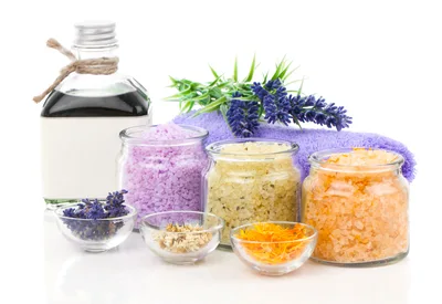 Spa Treatment Set With Bath Salts And Dried Flowers