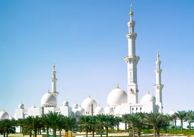 Sheikh Zayed Grand Mosque Exterior View