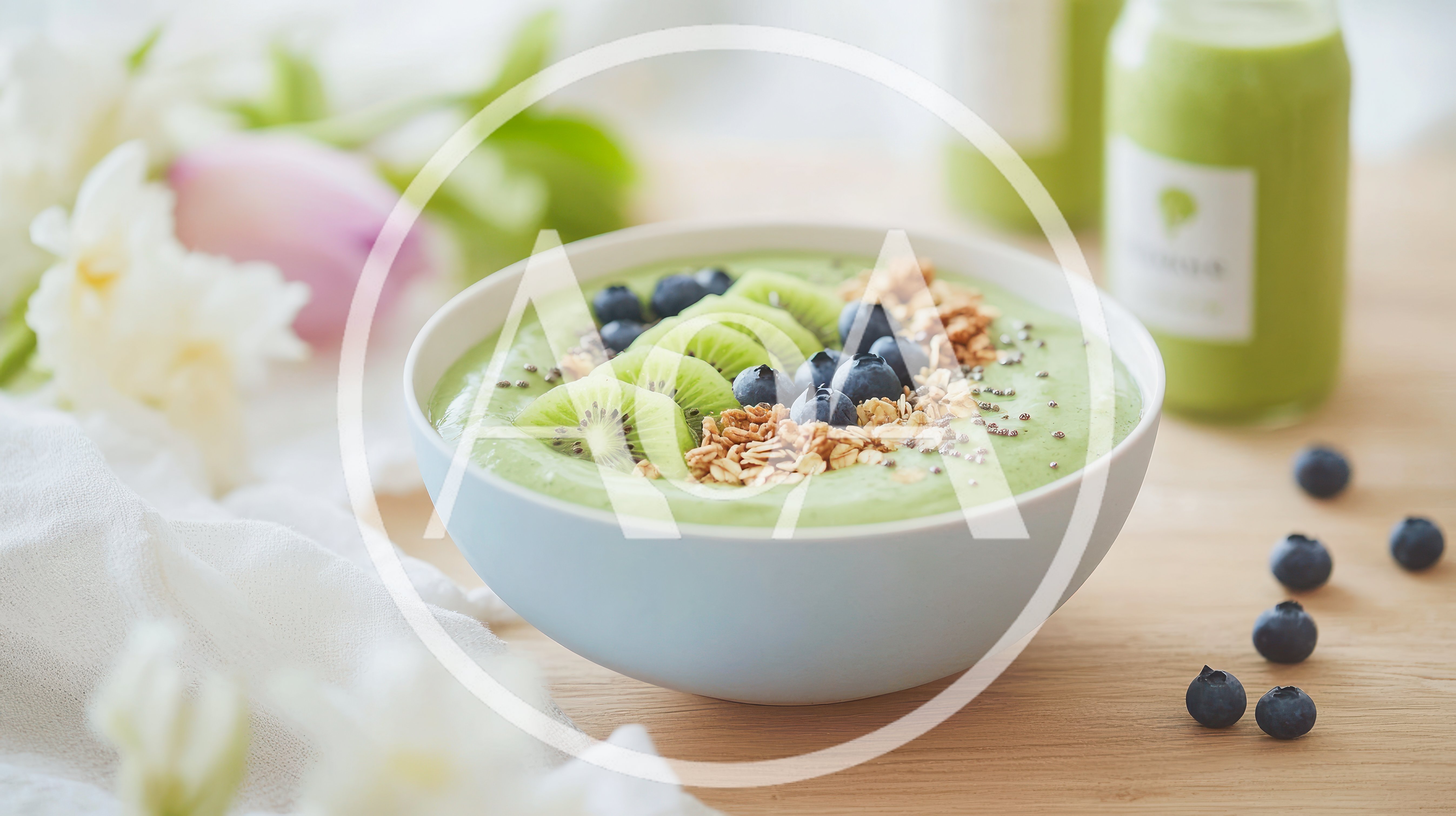 Green Smoothie Bowl With Kiwi And Blueberries