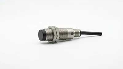 Inductive Proximity Sensor With Threaded Metal Housing
