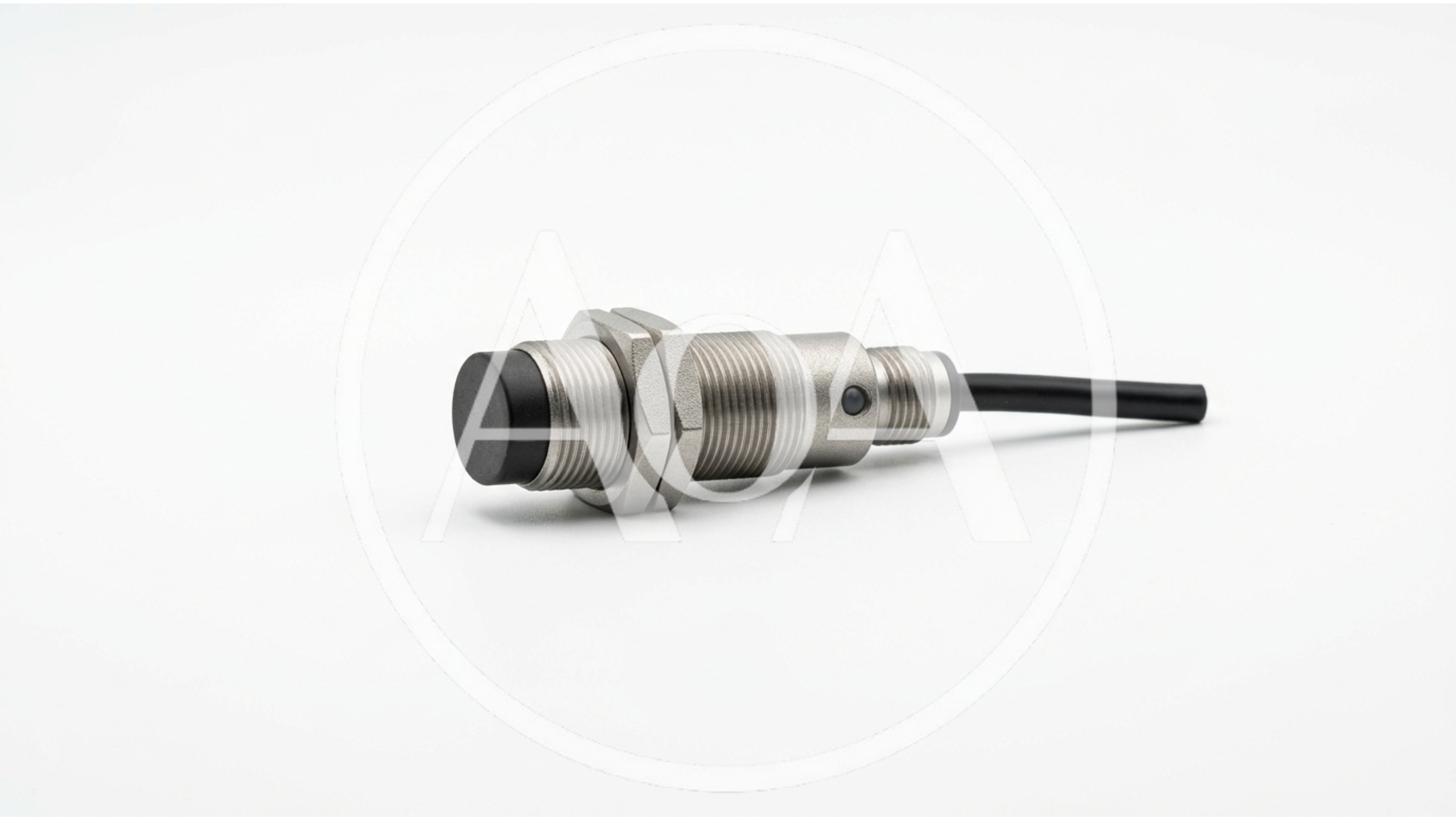Inductive Proximity Sensor With Threaded Metal Housing