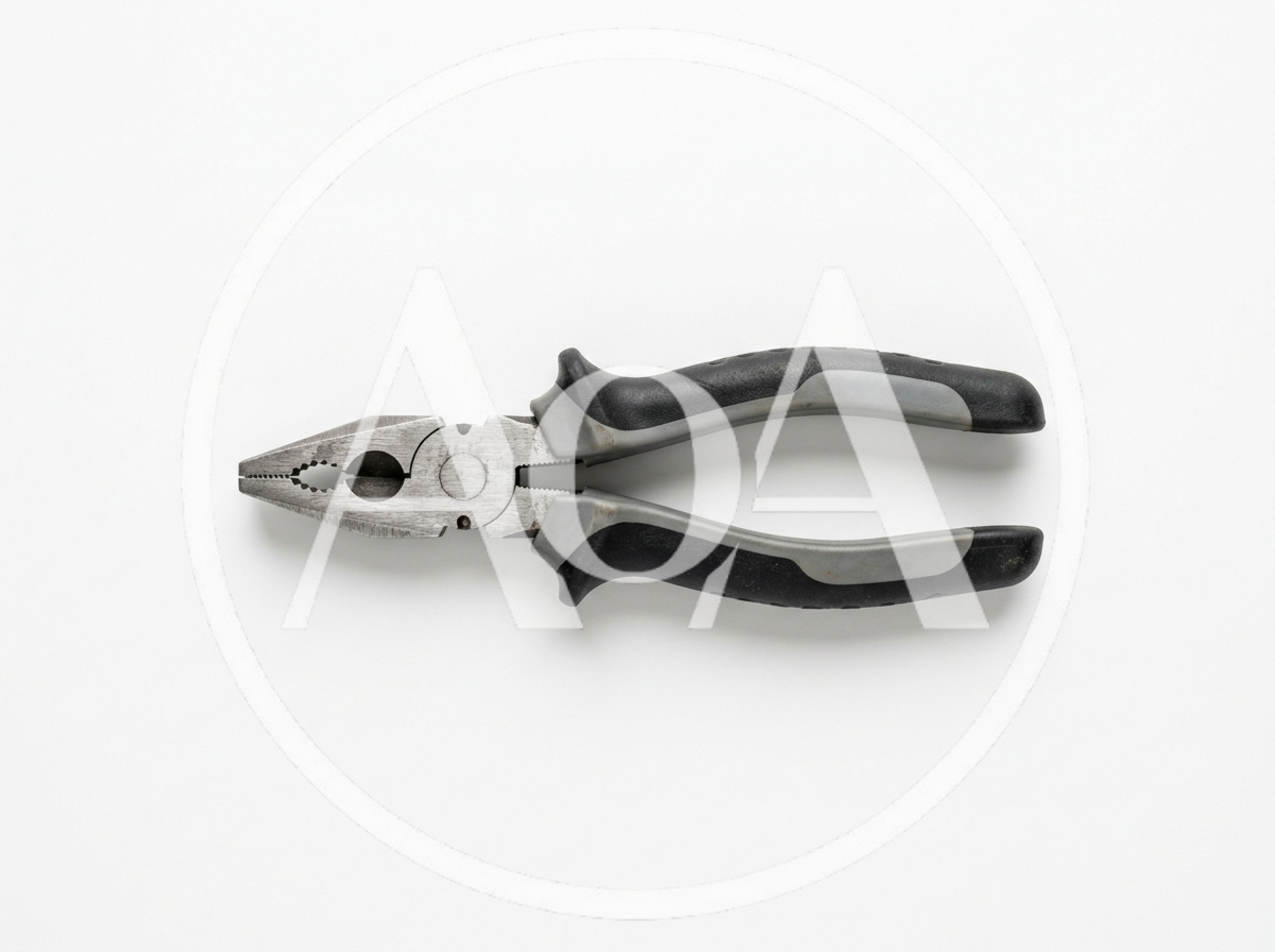 Combination Pliers With Ergonomic Rubberized Handles