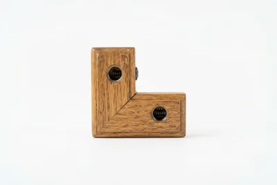 Wooden L-Shaped Corner Connector With Metal Threaded Inserts