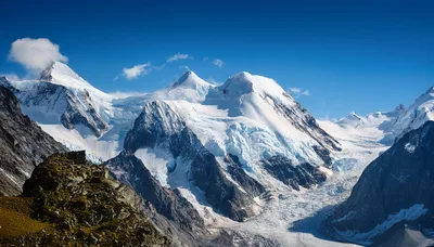 Majestic Snow Covered Peaks Of The Southern Alps