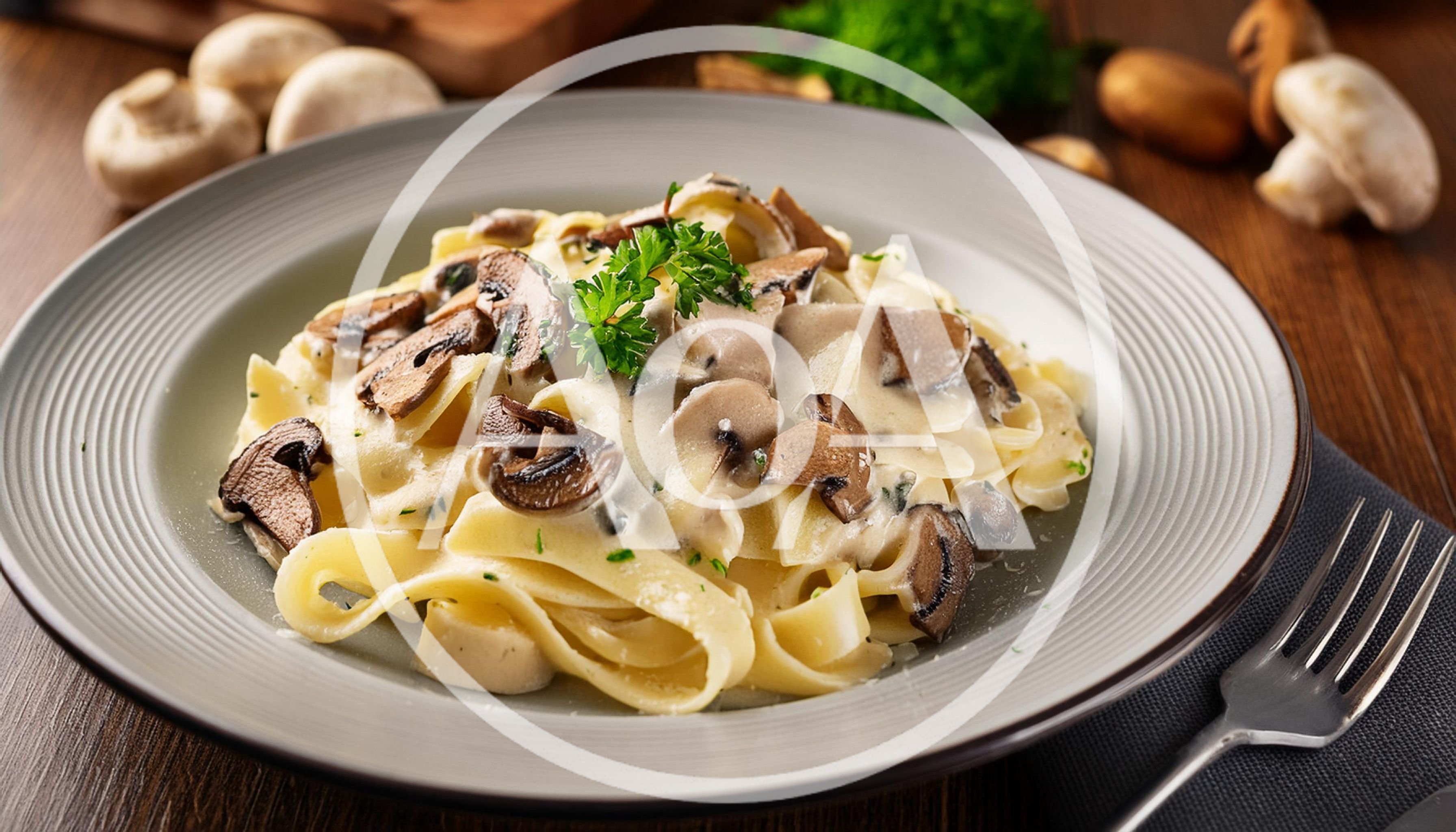 Creamy Mushroom Fettuccine Pasta Dish