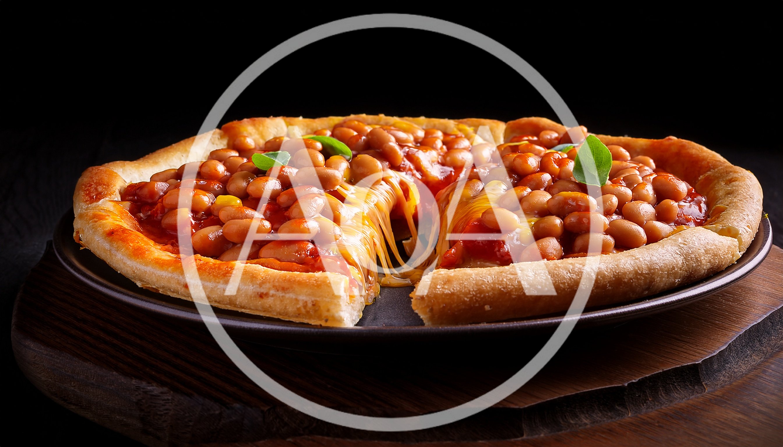 Baked Bean Pizza With Melted Cheese