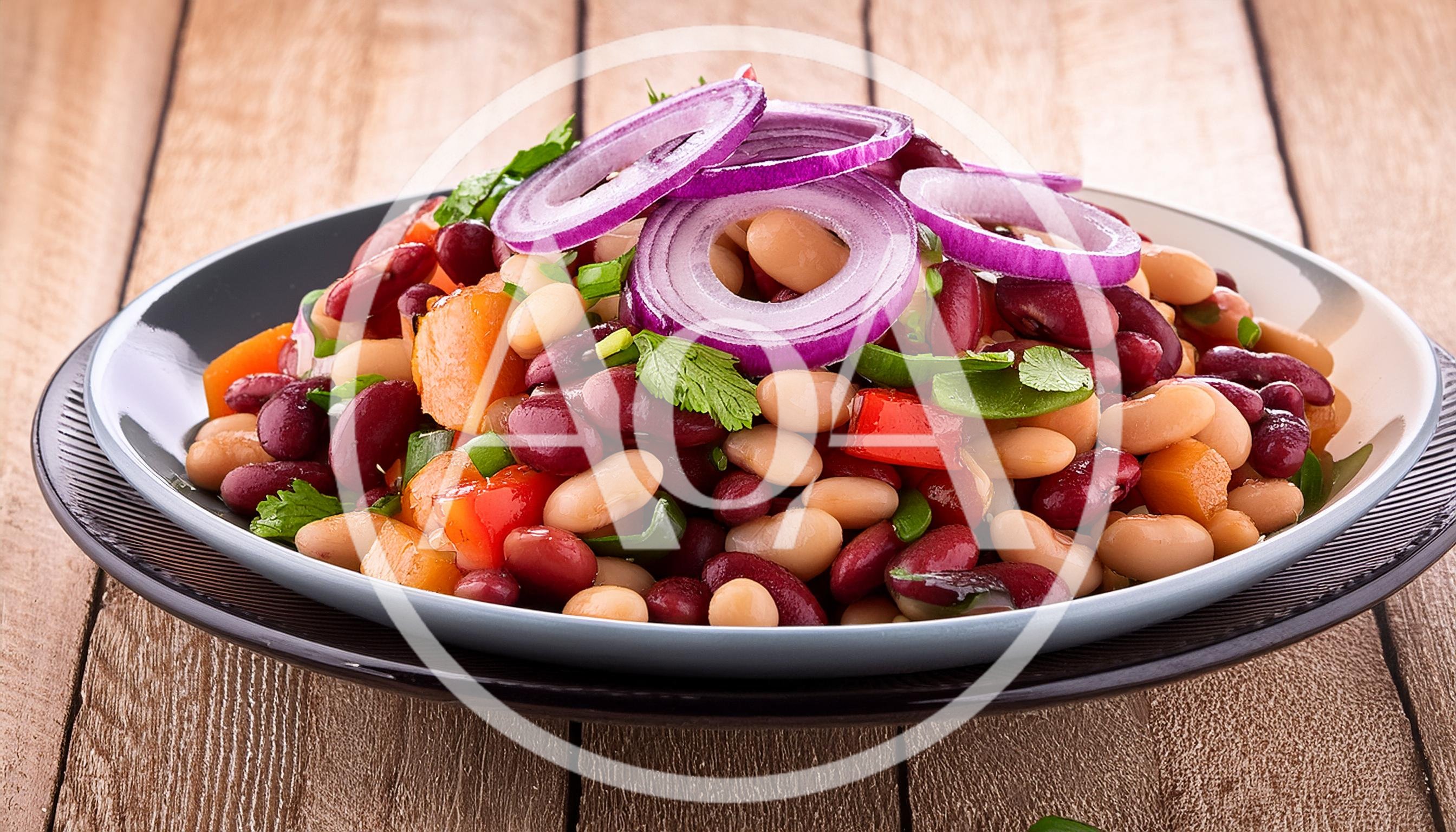 Fresh Three Bean Salad with Red Onion