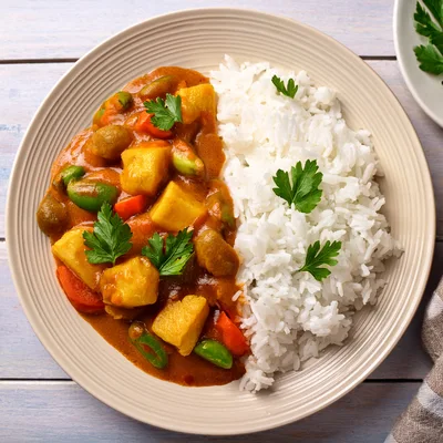 Vegetable Curry With Steamed White Rice