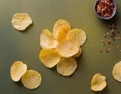 Ruffled Potato Chips With Red Chili Flakes