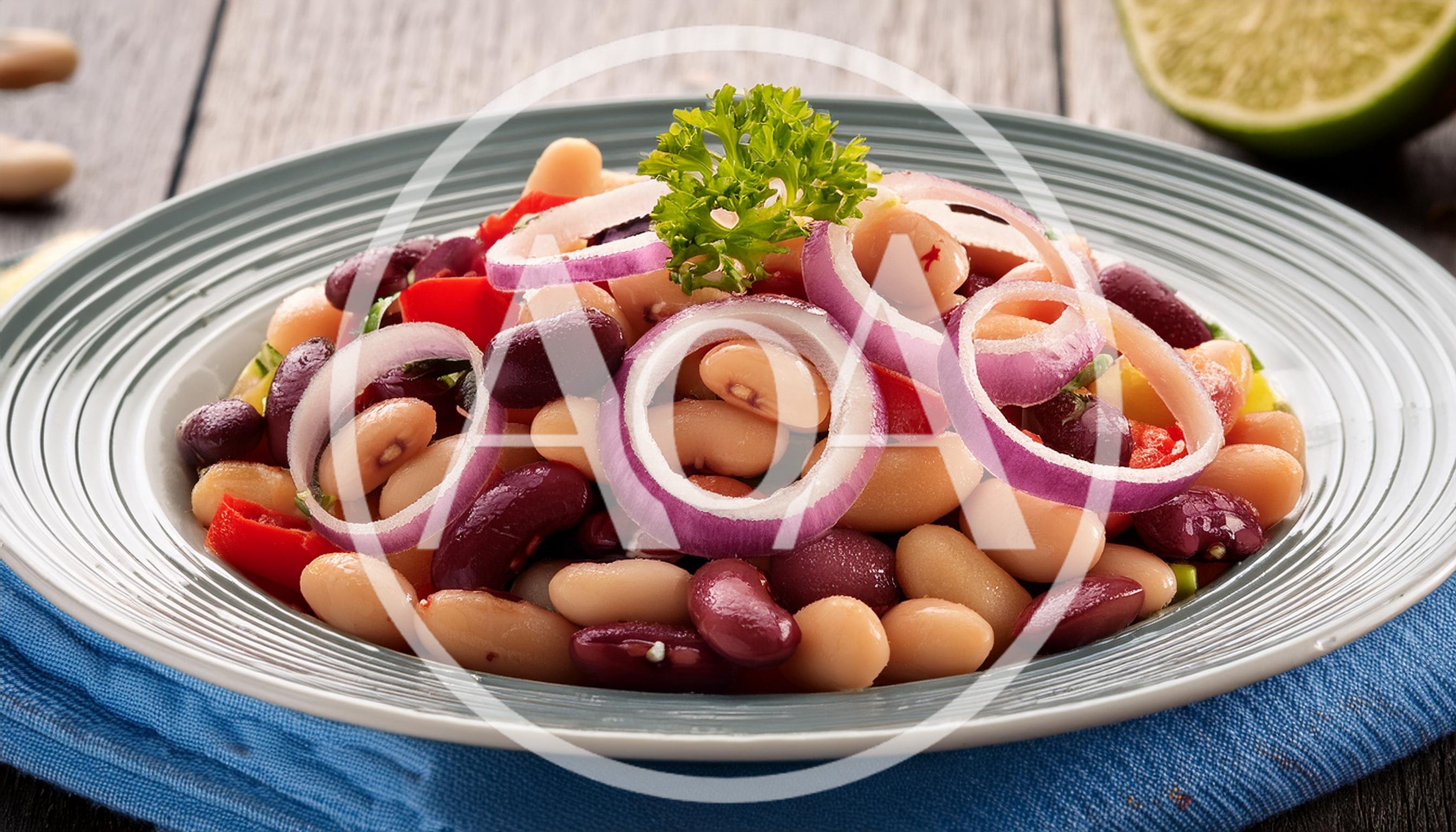 Fresh Three Bean Salad With Red Onion Rings