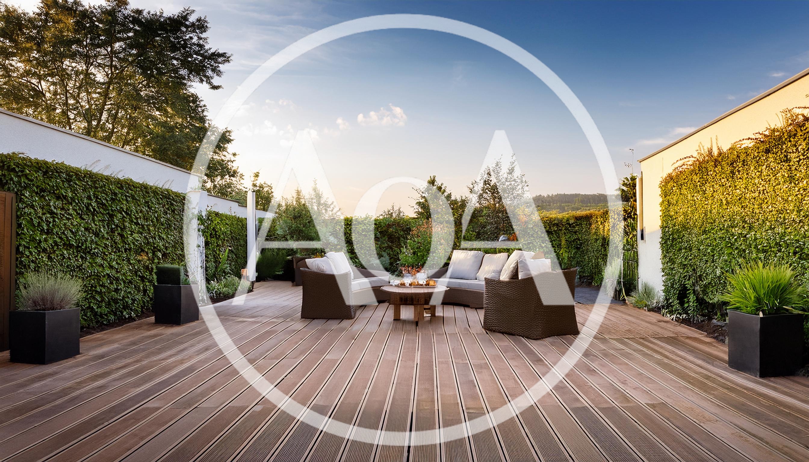 Modern Outdoor Patio Lounge With Wicker Furniture