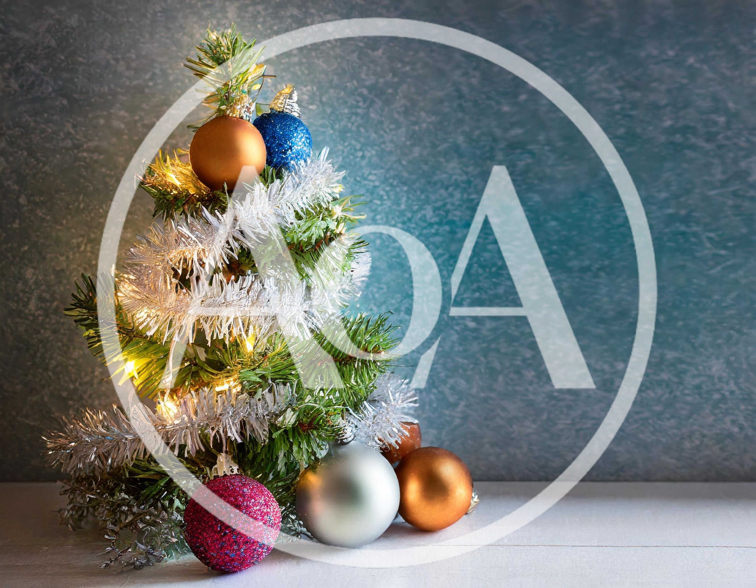Small Decorated Christmas Tree With Ornaments