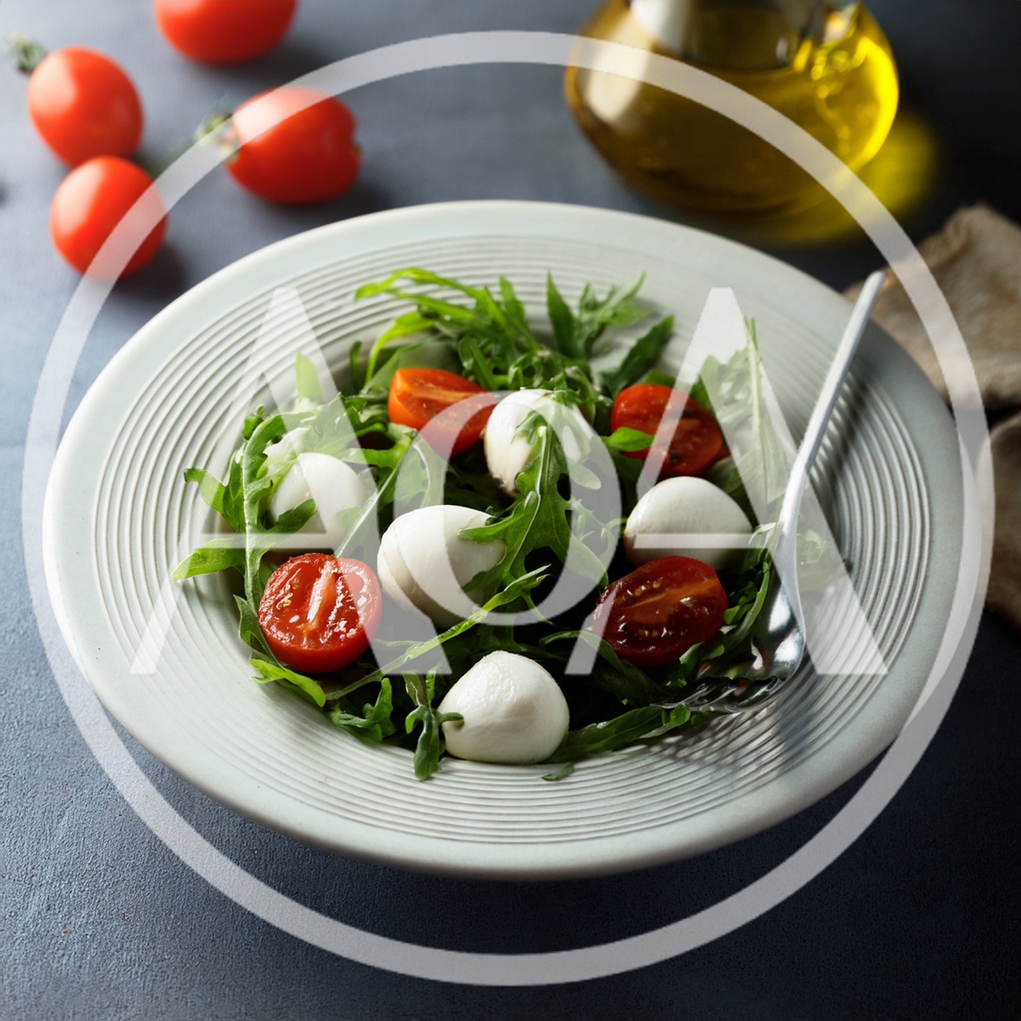 Fresh Caprese Salad with Arugula and Mozzarella