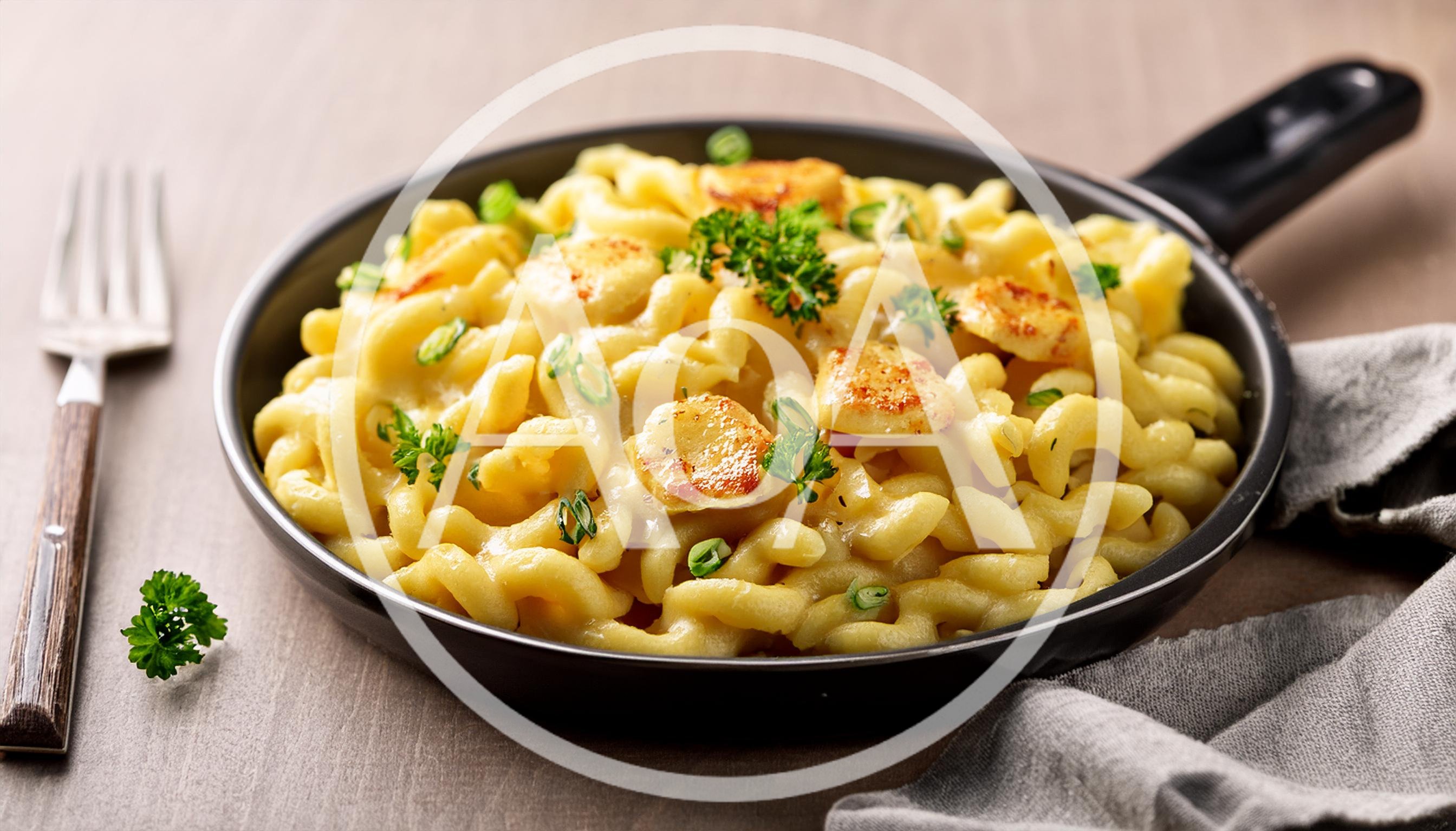Creamy Macaroni and Cheese in a Skillet