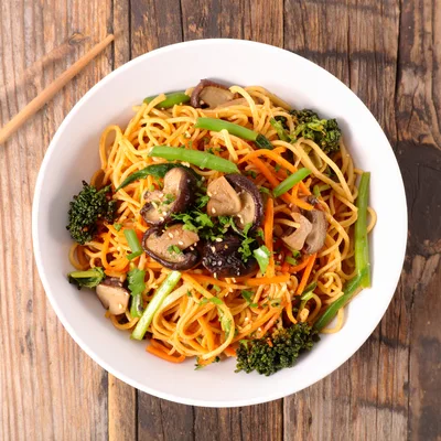 Stir Fried Noodles With Vegetables And Mushrooms