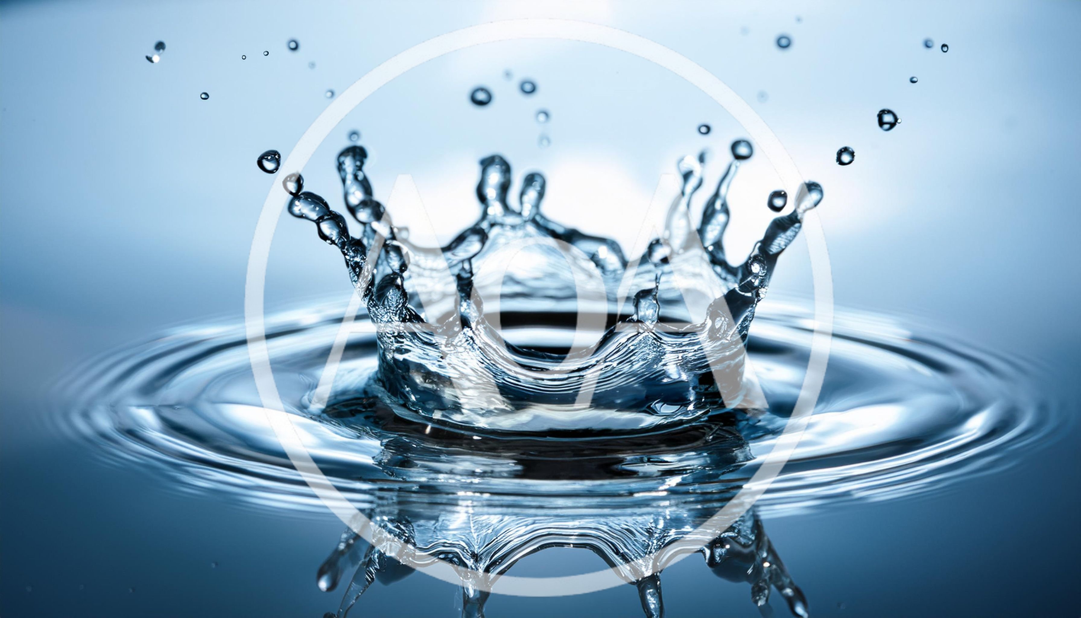 Water Crown Splash With Ripples
