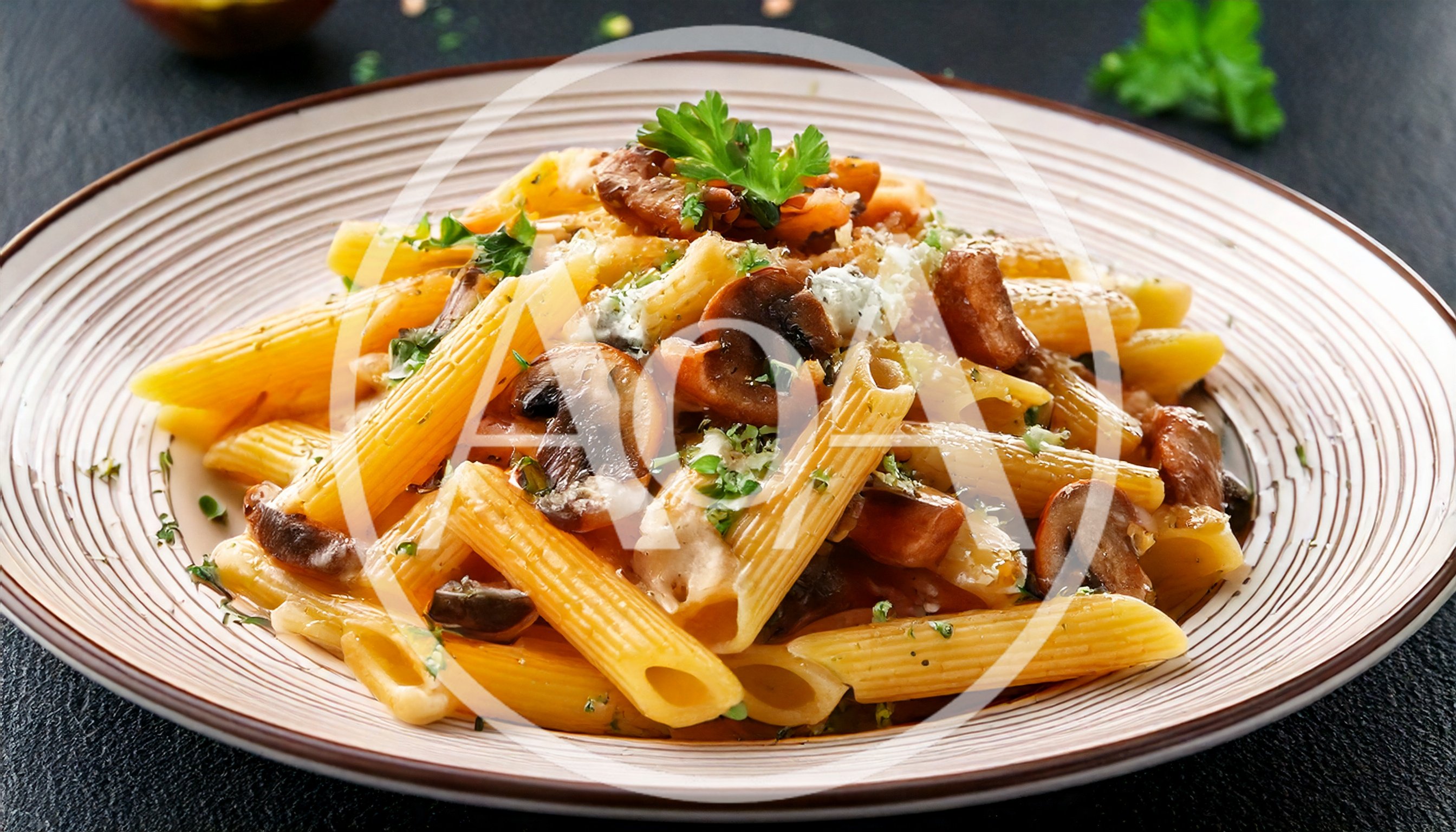 Penne Pasta With Mushrooms And Creamy Sauce