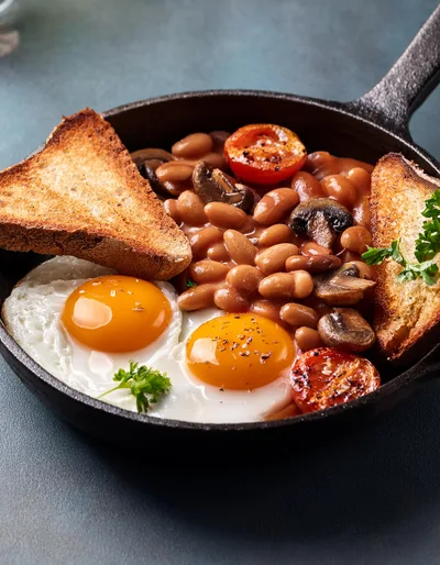 Full English Breakfast In A Cast Iron Skillet